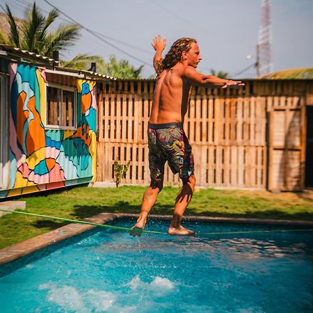 Green Belly Surf Hostel Эль-Паредон-Буэна-Виста Экстерьер фото